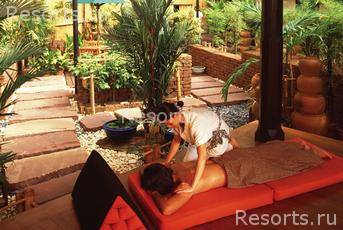 Royal Orchid Sheraton Hotel 24